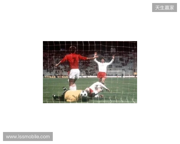 卡什:跟莱万并肩作战感觉很棒;希望能随波兰再踢一次世界杯 卡什:跟莱万并肩作战感觉很棒;希望能随波兰再踢一次世界杯