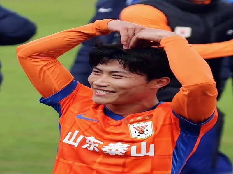 足协评议：谢文能对阵海港进球属于越位犯规，裁判判罚正确